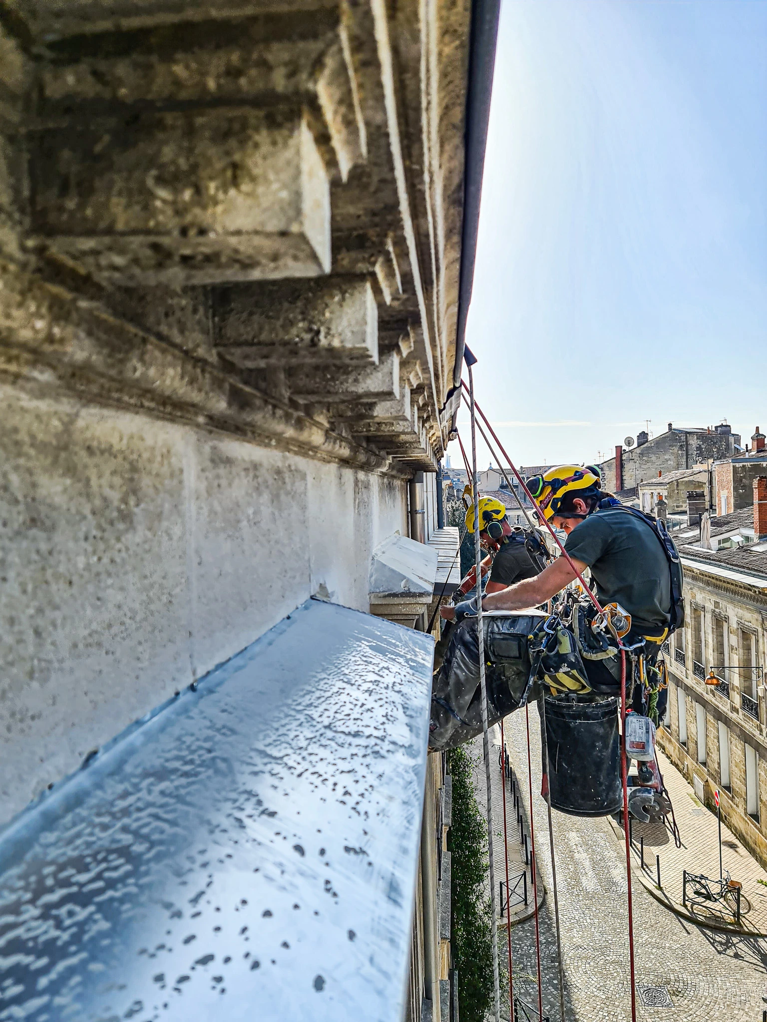 Intervention de cordistes MS Access pour rome à nos pieds chez POQUERON à Bordeaux (bâtiment) – 1
